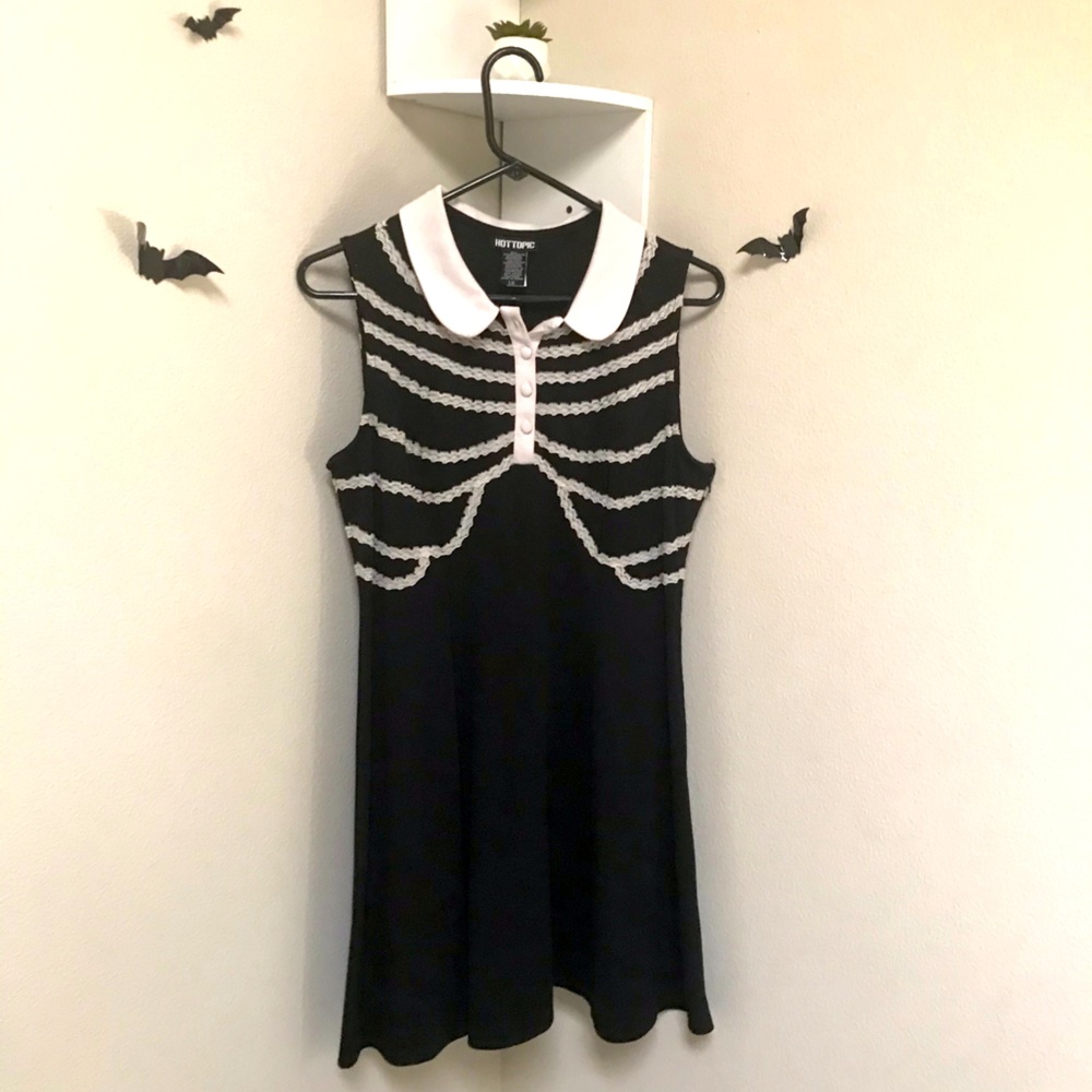 Hot topic large skeleton dress Halloween